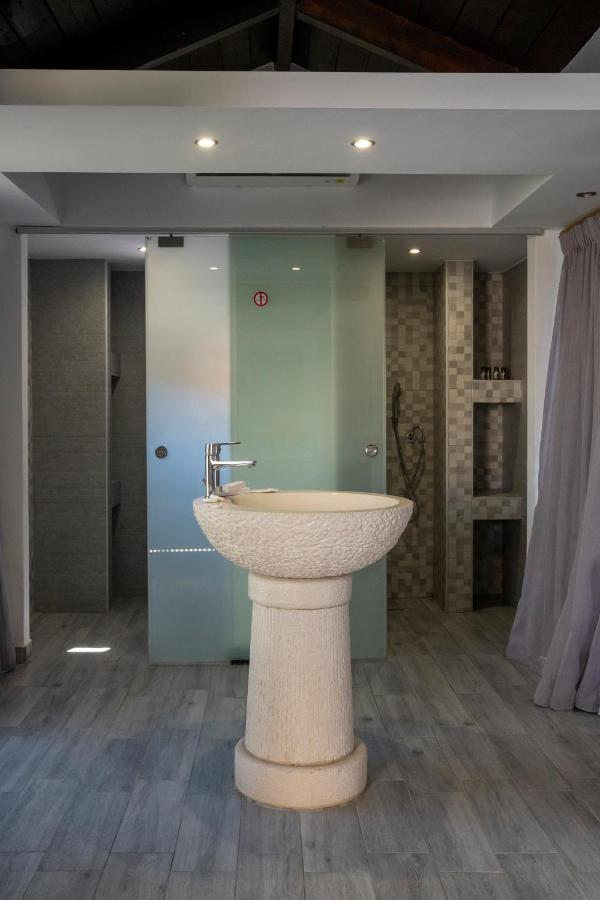Anagenessis Resort Kalamákion エクステリア 写真
