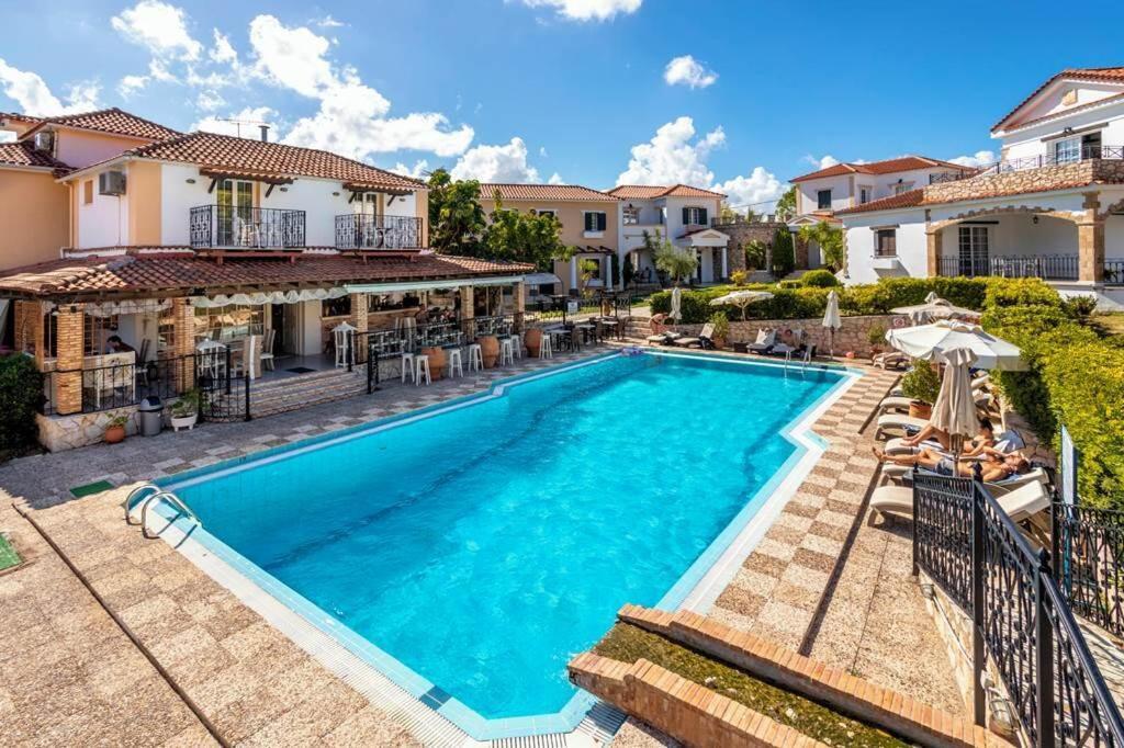 Anagenessis Resort Kalamákion エクステリア 写真